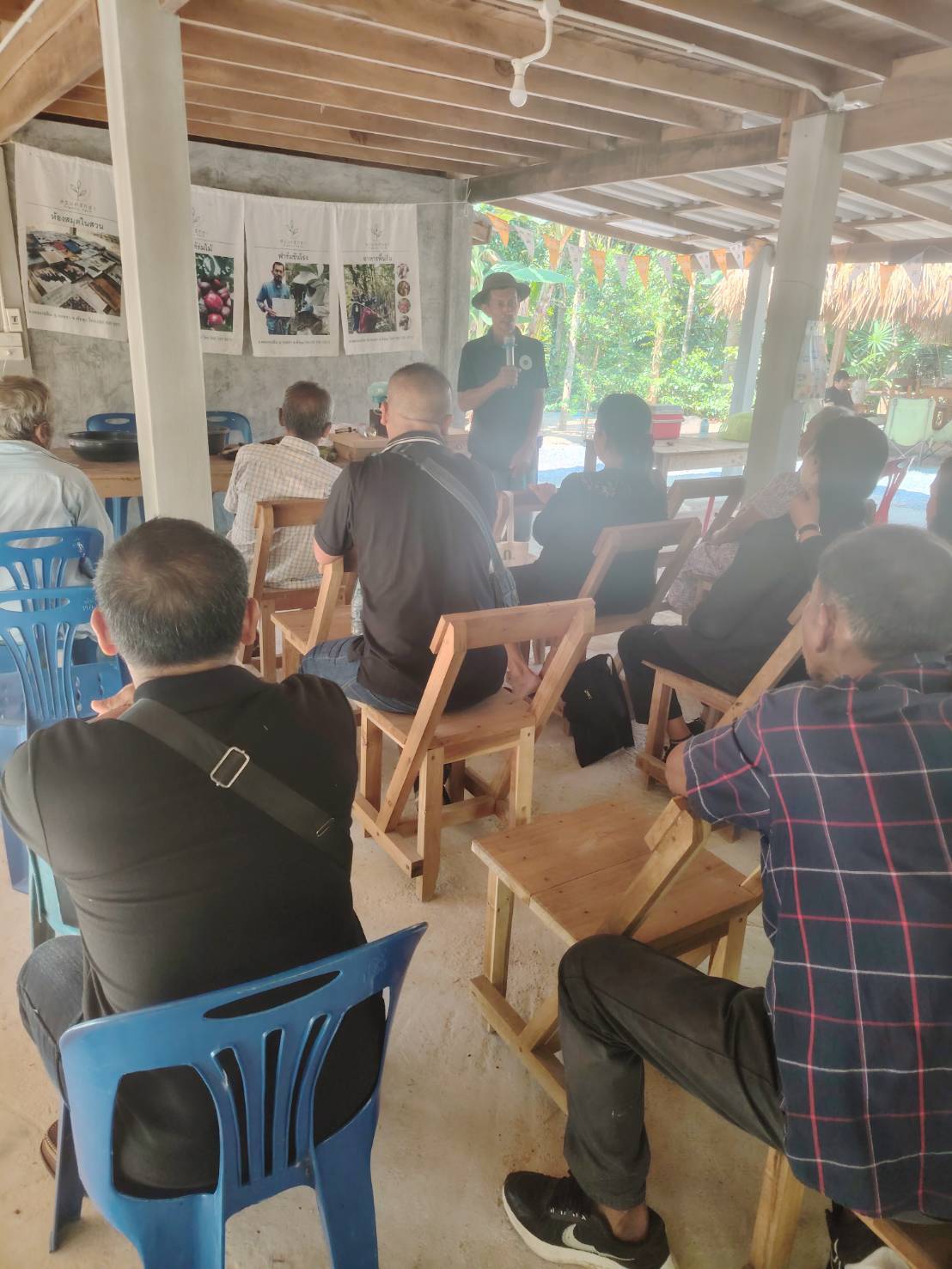 title - ส.ป.ก.ตรัง ดำเนินการจัดอบรม/ศึกษาดูงาน หลักสูตร ระบบการผลิตเกษตรกรรมยั่งยืน  ภายใต้โครงการพัฒนาเกษตรกรรมยั่งยืน กิจกรรมพัฒนาเกษตรกรรมยั่งยืนในเขตปฏิรูปที่ดินจังหวัดตรัง ปีงบประมาณ พ.ศ. ๒๕๖๙